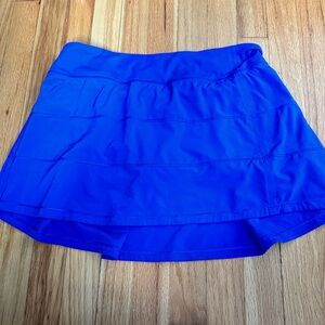 Lululemon pace rival skirt. 8 tall